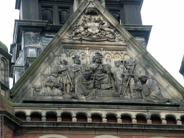 PICT5355-Bas_relief